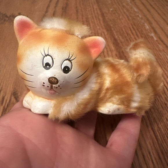 Pair of Vintage Faux Fur Flocked Ceramic Tabby Fat Cat Kitty Figurine Statue - Picture 6 of 9